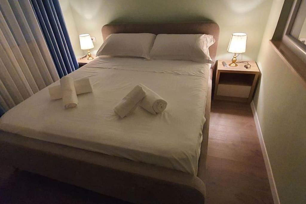 Center Apartment Τίρανα Εξωτερικό φωτογραφία