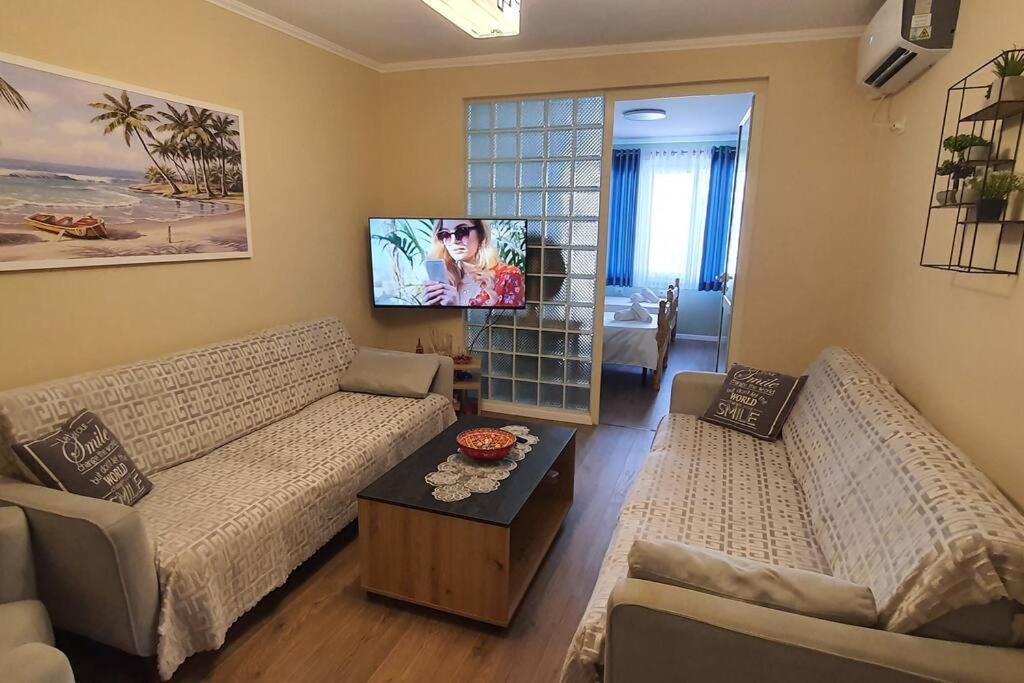 Center Apartment Τίρανα Εξωτερικό φωτογραφία